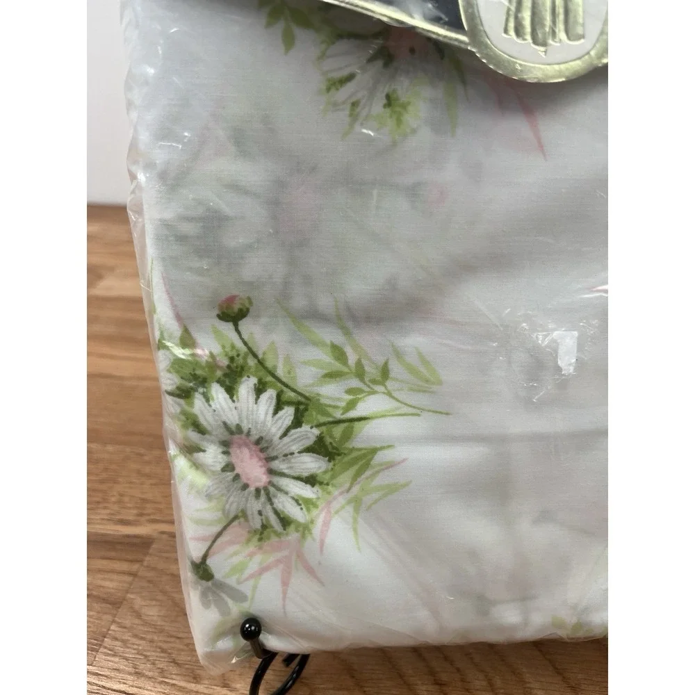 Vintage Wondercale by Springmaid Twin Flat Sheet- White Floral Fresh Daisies NEW